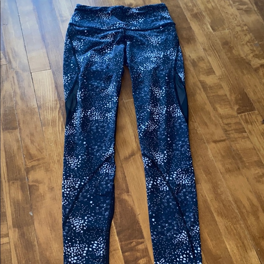 Victoria Sport Knockout Leggings